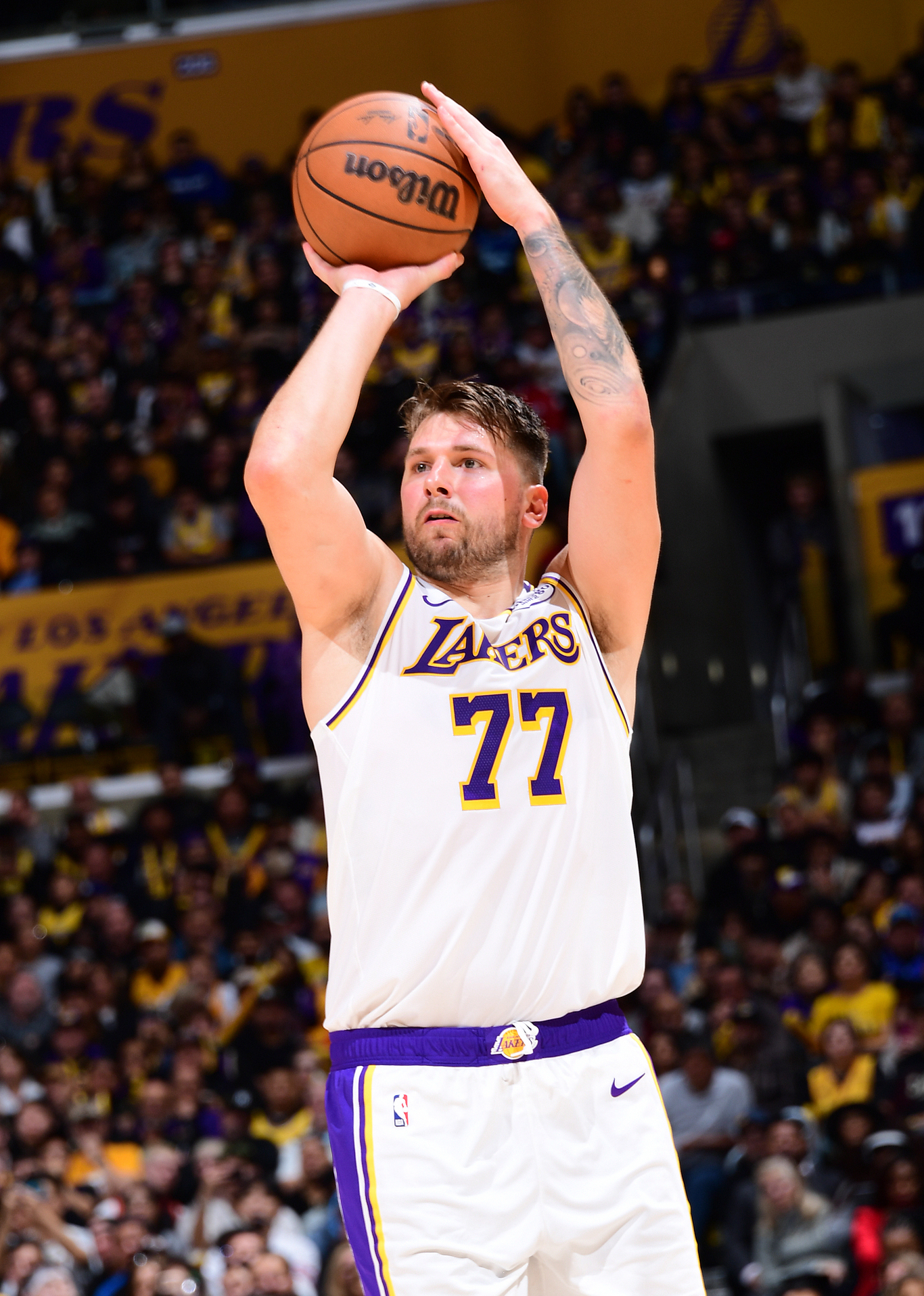 九游体育入口-赛前洛杉矶快船备战意大利杯，强势反弹细节曝光，话题不断，更衣室氛围转暖的简单介绍