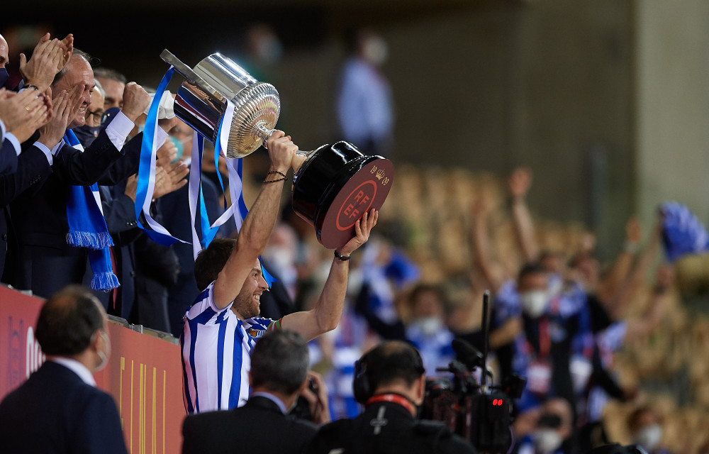 九游体育入口-关于萨克拉门托国王迎国王杯关键赛，集结日外线爆发，管理层满意，阵容厚度经受考验的信息